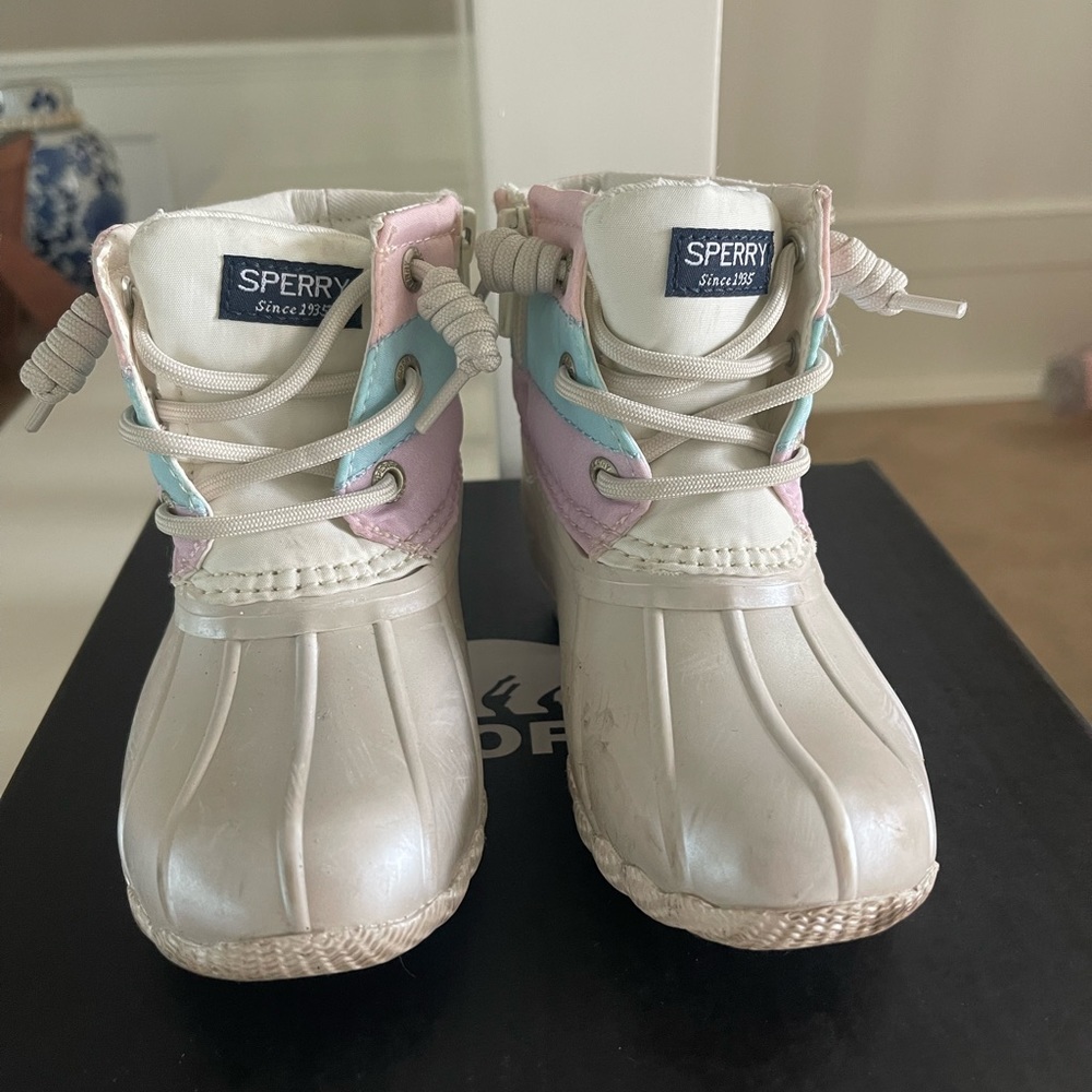 Sperry Rain/Snow boot toddler size 8